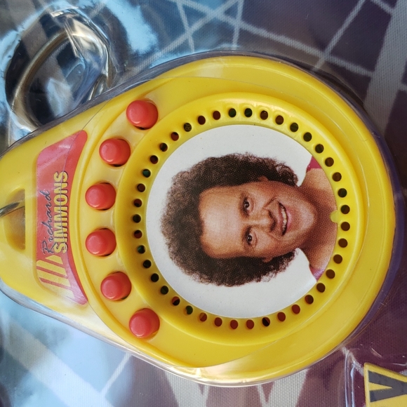 Richard Simmons talking keychain - Picture 4 of 6